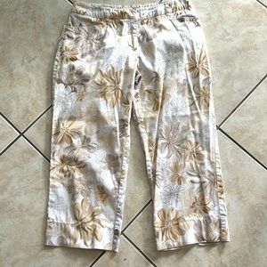 Tribal flowers patent capris
